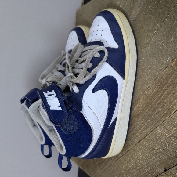 Nike Court Borough Mid 2 White Navy Sneakers  Youth 4.5Y / Women’s 7 - Picture 6 of 8